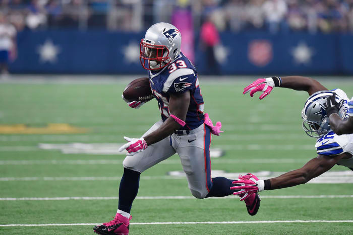 2015-NFL-Pink-October-Dion-Lewis-X160016_TK1_1047.jpg